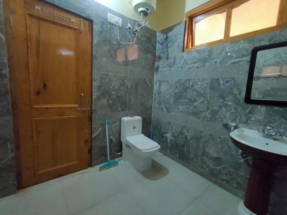 Hotel Anupam By Mid Orchard, Kasol Exterior photo
